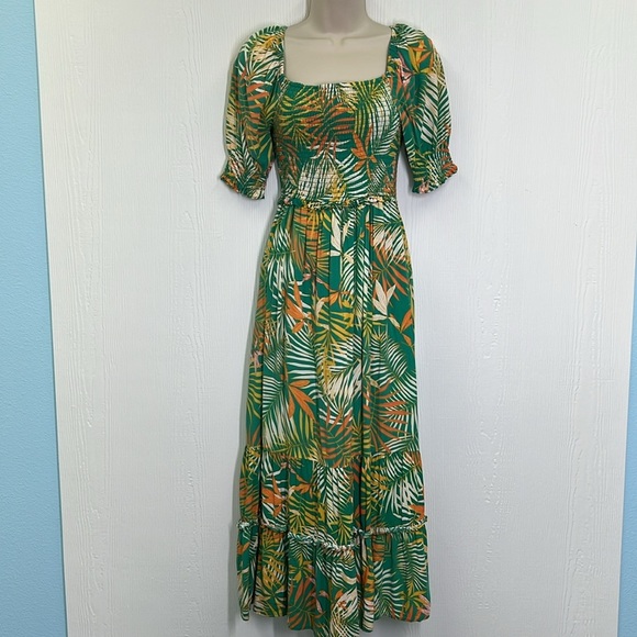 Betsey Johnson - Tropical Leaf Print Smocked Ruffle Tiered Maxi Dress Size XS - Picture 2 of 13